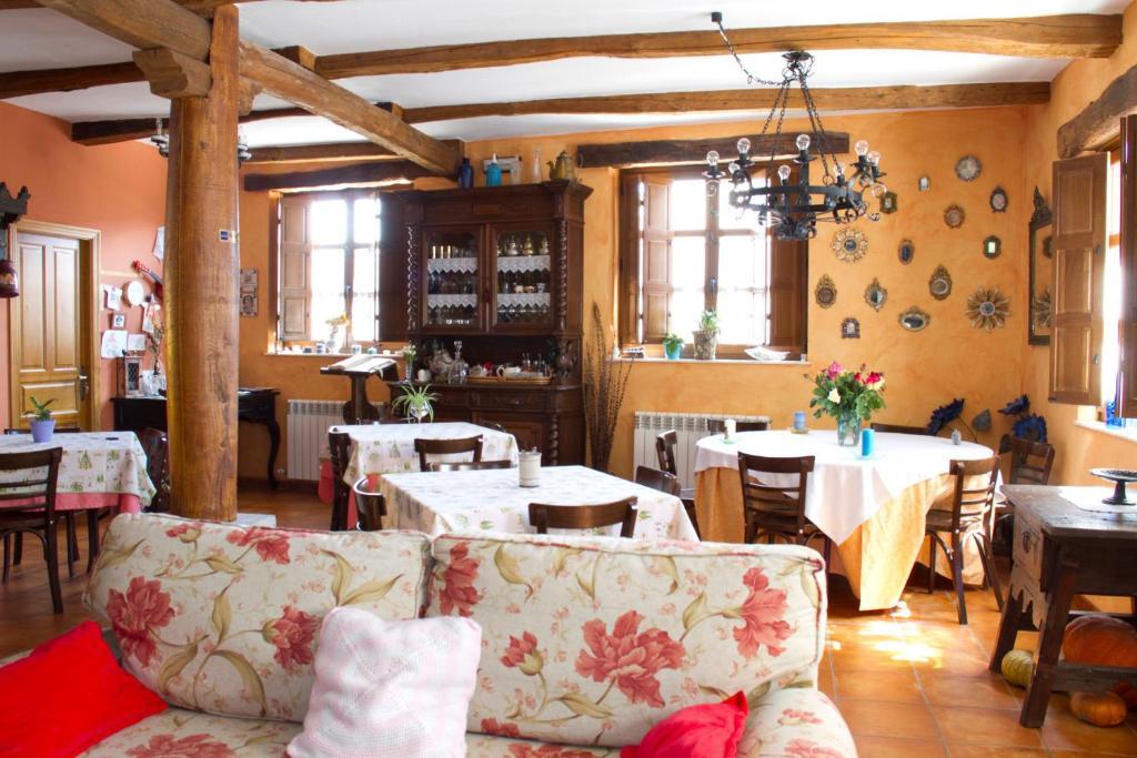Hotel Rural La Veleta Murias de Rechivaldo Extérieur photo